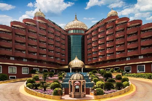 Delphin Palace Lara rentacar
